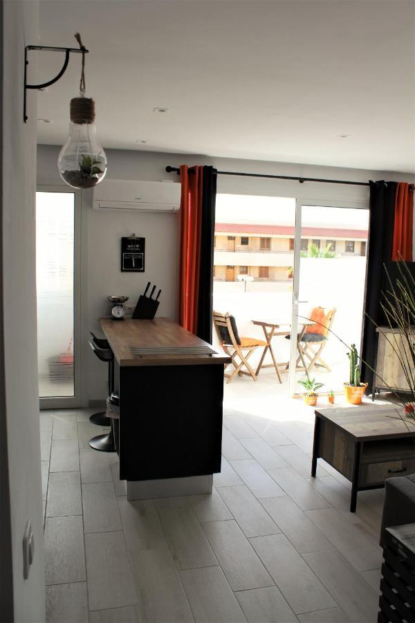 Modern And Lovely Apartment In Los Cristianos Лос Кристианос Экстерьер фото