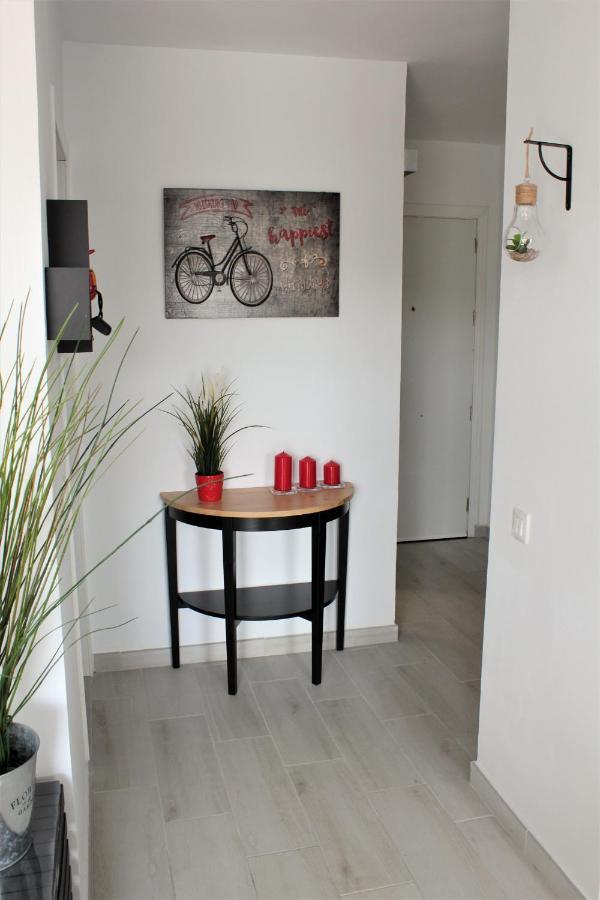 Modern And Lovely Apartment In Los Cristianos Лос Кристианос Экстерьер фото