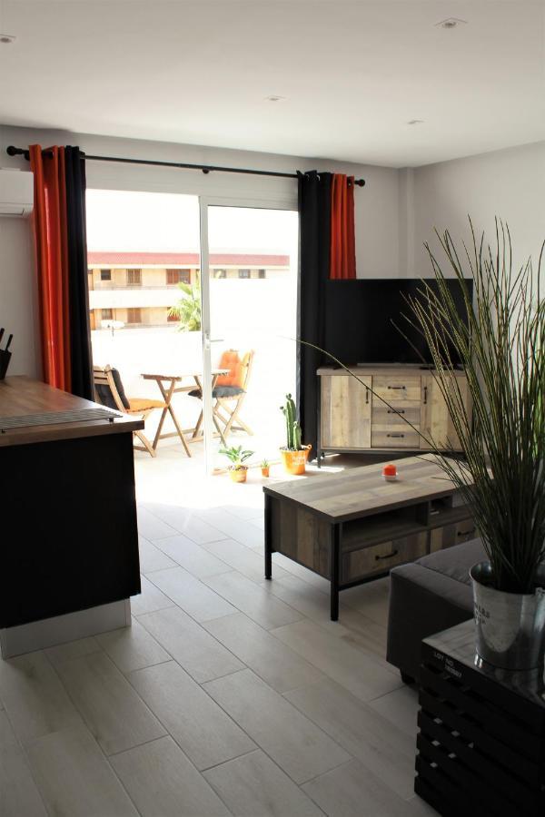 Modern And Lovely Apartment In Los Cristianos Лос Кристианос Экстерьер фото